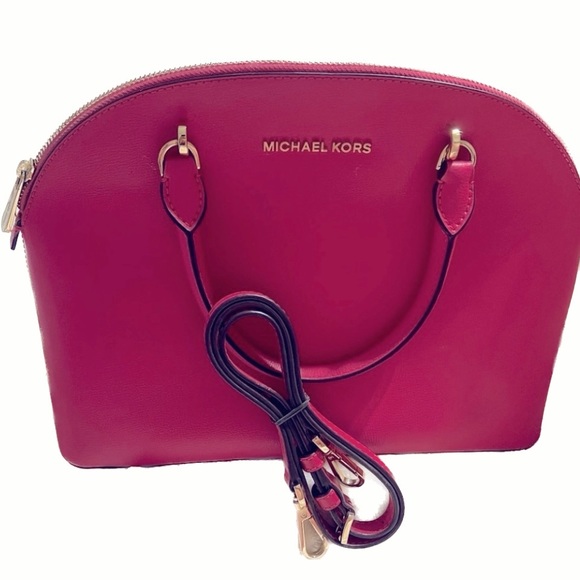 Handbags - EUC Michael Kors Leather "Cindy" (Domed Satchel)